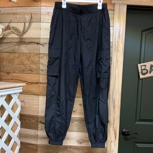 Fabletics Women's Black Cargo Joggers